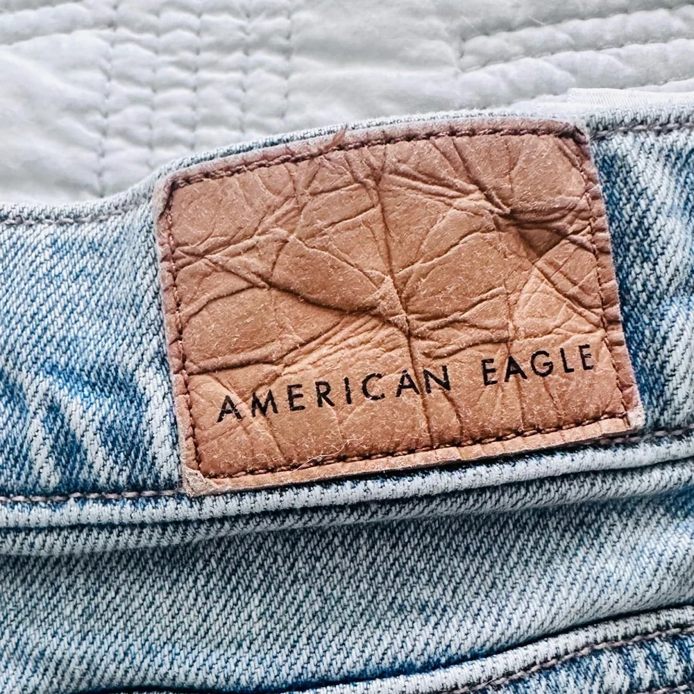 American Eagle Outfitters Blue Jean Shorts with Frayed Hem - Picture 7 of 9